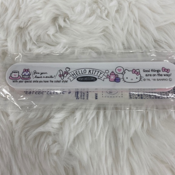 BRAND NEW NWT Hello Kitty Sanrio Japan Lunch Chopsticks with Half Case PINK - Picture 2 of 5